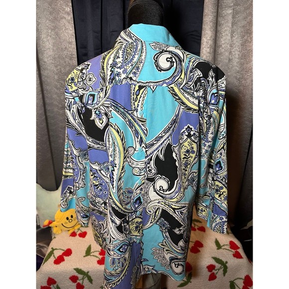 Chico’s No-Iron Maritime Paisley Button-Back Shirt - Picture 4 of 5